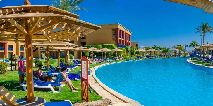 All inclusive dovolenka v Hurghade: 5 * hotel na pláži, aquapark, animačný program