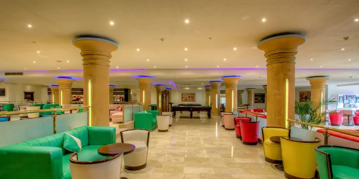 Dovolenka v 4* hoteli s all inclusive a privátnou plážou v centre obľúbeného letoviska Hurghada