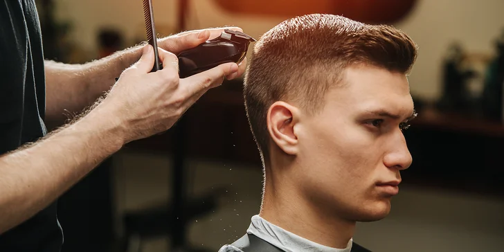 Pánsky strih nožnicami alebo strojčekom v kaderníckom salóne Diva Beauty