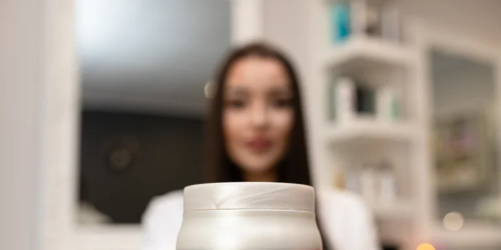 Podstrihnutie končekov a Cocochoco Boto-x pre okamžitú obnovu vlasov