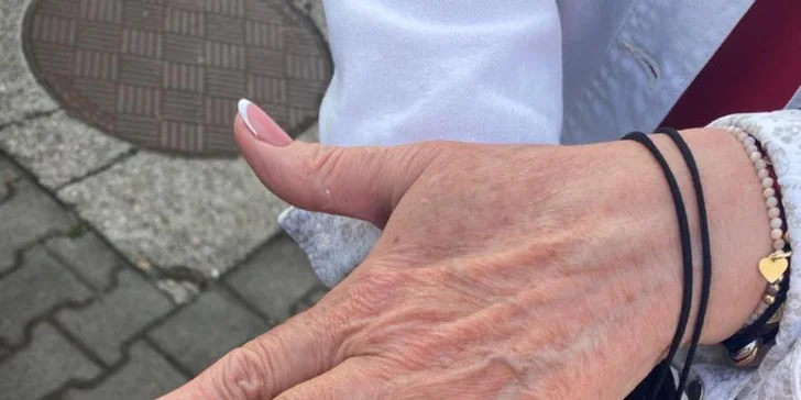 Získajte ukážkovo krásne ruky až na niekoľko týždňov vďaka gél laku