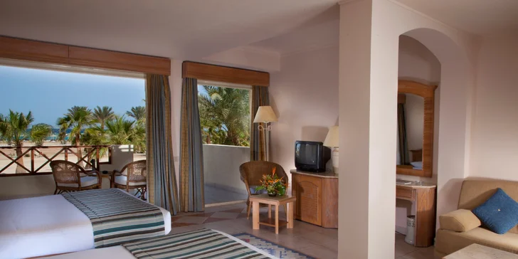 Letecky do Hurghady: 4 * hotel pri pláži, bazén a all inclusive