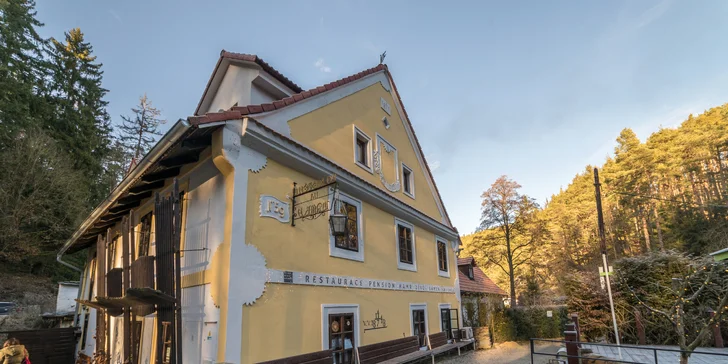 Úžasný pobyt neďaleko Českého Krumlova: oddych v penzióne s raňajkami a domácim pivom