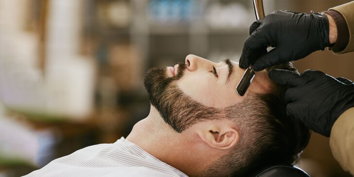 Pánsky strih alebo úprava brady v barberskom salóne 50 Shades