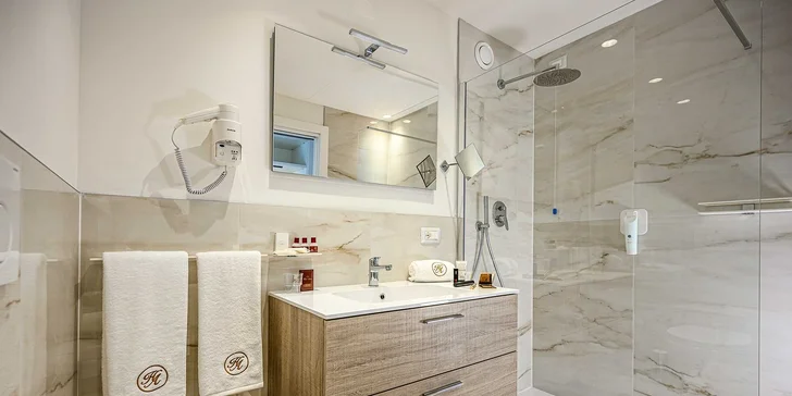 Super leto v Bibione: hotel so strešným bazénom, raňajkami a atrakciami pre celú rodinu