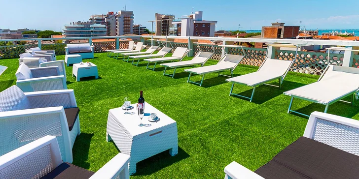 Dovolenka v talianskom letovisku Lignano Sabbiadoro: 3* hotel s raňajkami, 250 m od pláže