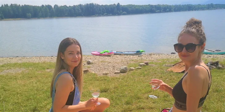 Paddleboarding na Liptovskej Mare: Požičanie paddleboardu či výlet s inštruktorom