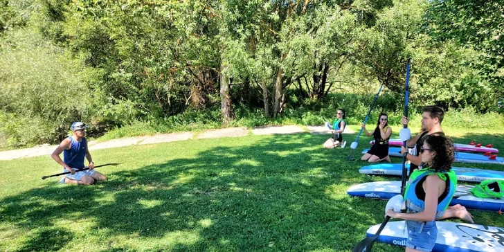 Paddleboarding na Liptovskej Mare: Požičanie paddleboardu či výlet s inštruktorom