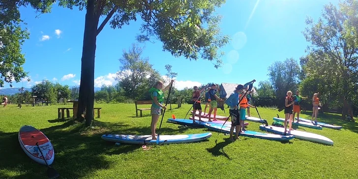 Paddleboarding na Liptovskej Mare: Požičanie paddleboardu či výlet s inštruktorom