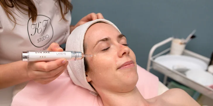 Svieža, zdravá a mladistvá pleť: liftingové ošetrenie s kryoguľami alebo Gua sha masážou