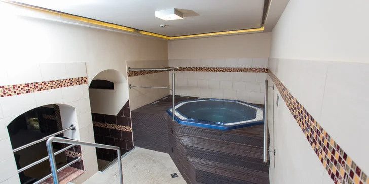 Relaxačný wellness pobyt v útulnom hoteli Révész so vstupom do kúpeľov
