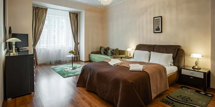 Dovolenka v centre Karlových Varov: apartmán s raňajkami aj kozmetické ošetrenie