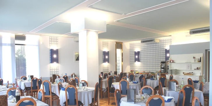 Dovolenka v letovisku Lido di Jesolo: hotel s polpenziou, 100 m od súkromnej pláže