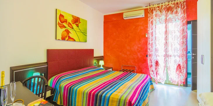 Dovolenka plná slnka v Bibione: hotel blízko pláže, raňajky a vírivka