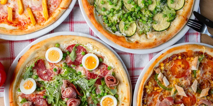 Netradičná pizza, napr. s mangom alebo jablkom či lososom a avokádom