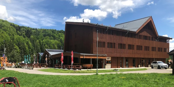 Aktívna rodinná dovolenka v nových apartmánoch Humno vo Valči s množstvom atrakcií v novom, úžasnom detskom parku YETI LAND