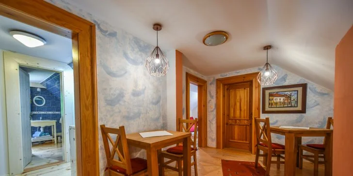 Nezabudnuteľná dovolenka v Tatrách: ubytovanie v rozprávkových zruboch a rodinných apartmánoch s raňajkami