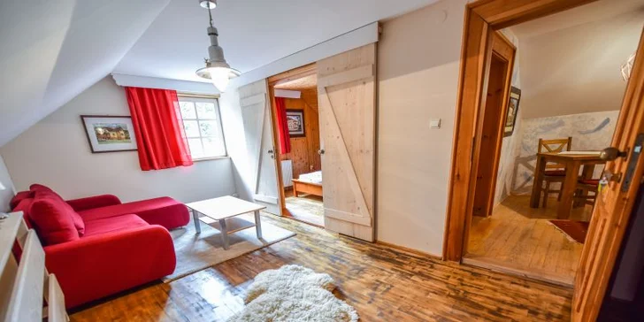 Nezabudnuteľná dovolenka v Tatrách: ubytovanie v rozprávkových zruboch a rodinných apartmánoch s raňajkami