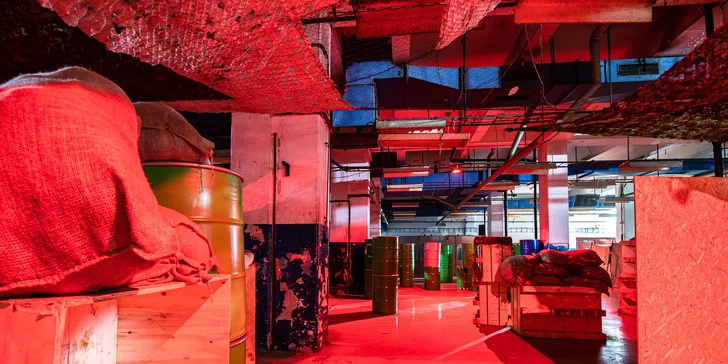 Super zábava pri laser tagu v HERO FACTORY