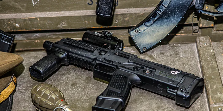 Super zábava pri laser tagu v HERO FACTORY