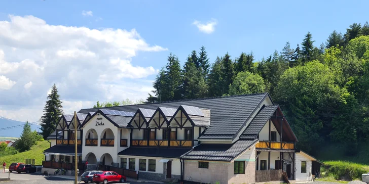 🌞 KÚP teraz, využi v LETE: Pobyt na Liptove v Penzióne Zivka s wellness a polpenziou