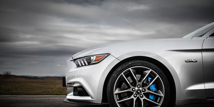Zážitková jazda na americkom FORD MUSTANG GT ROUSH 560 HP v Bratislave, Nitre či Senici