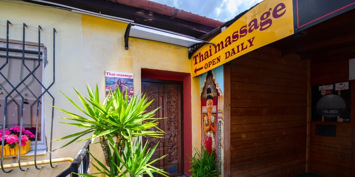 Thajská masáž pre páry: tradičná alebo kokosová s olejom