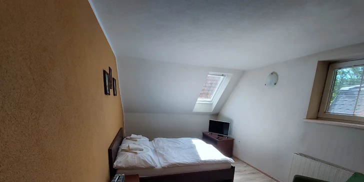 Výnimočný pobyt v historickom centre Kežmarku: romantický penzión s raňajkami, barom a terasou
