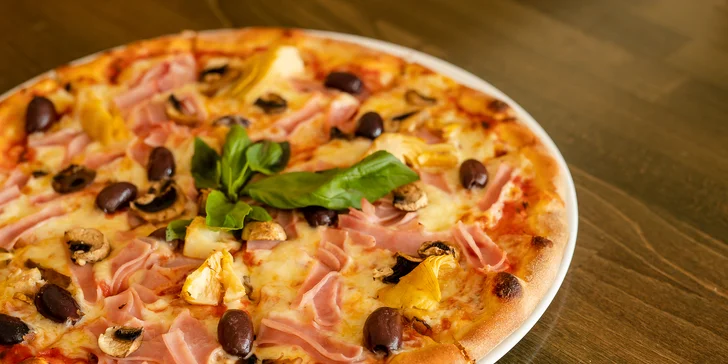 Burger alebo pizza v reštaurácii Zubačka na Štrbskom plese