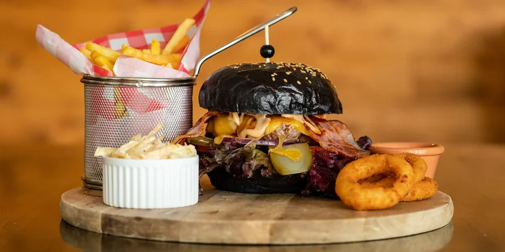 Burger alebo pizza v reštaurácii Zubačka na Štrbskom plese