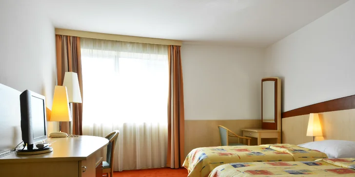 Za krásami stovežatej Prahy: 4* hotel 10 min. od historického centra, raňajky