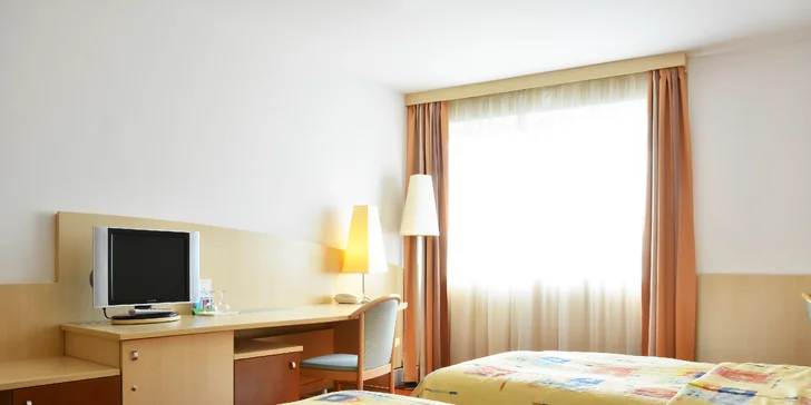 Za krásami stovežatej Prahy: 4* hotel 10 min. od historického centra, raňajky
