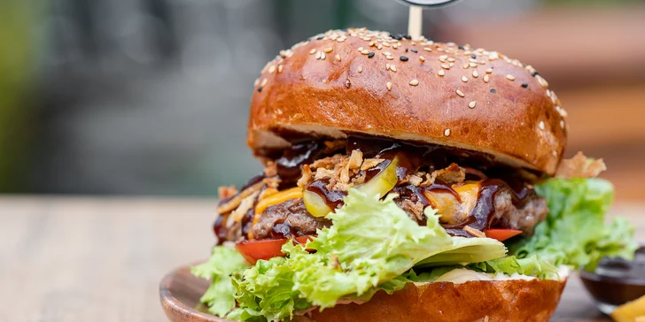 Wrapy, burgery, belgické hranolčeky alebo poutine