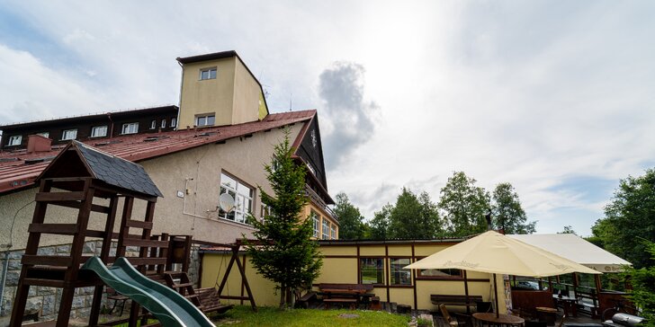 Perfektná dovolenka pod Tatrami: raňajky a sauna