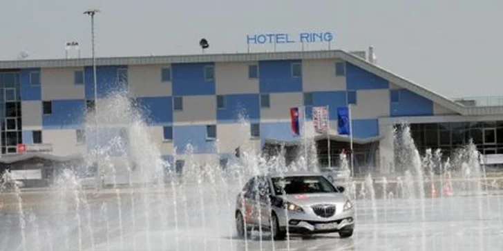 102,50 eur za balík na kurz ŠKOLY ŠMYKU s ubytovaním. Naučte sa zvládať krízové situácie na cestách s profesionálnymi inštruktormi, so zľavou 50%
