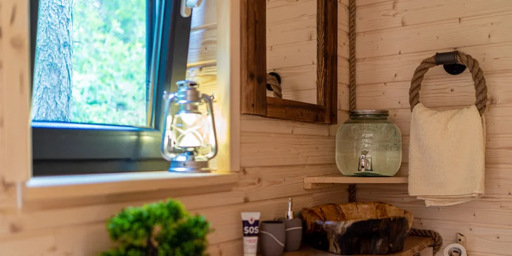 Jedinečné a zážitkové ubytovanie v stromodome "Treehousepinea" s raňajkami v piknikovom košíku