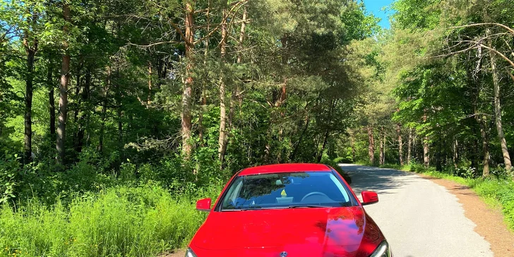 Zažite jazdu snov na parádnom Mercedese – prenájom vozidla na 1 až 7 dní