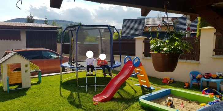 Nezabudnuteľný pobyt v apartmánoch neďaleko Zuberca: plne vybavená kuchyňa, altánok s grilom či detské ihrisko