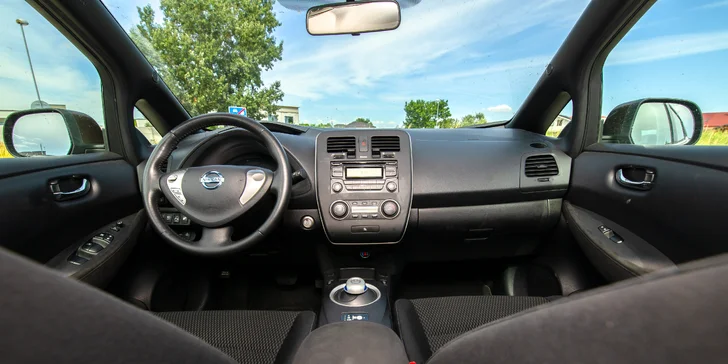 Prenájom elektromobilu Nissan LEAF na 1-7 dní bez obmedzení kilometrov a nabíjania