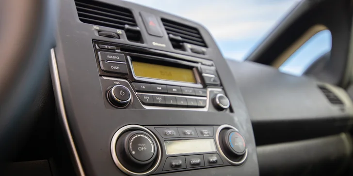 Prenájom elektromobilu Nissan LEAF na 1-7 dní bez obmedzení kilometrov a nabíjania