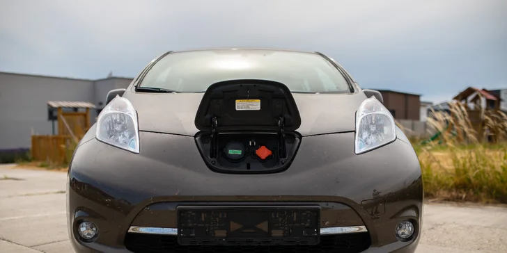 Prenájom elektromobilu Nissan LEAF na 1-7 dní bez obmedzení kilometrov a nabíjania