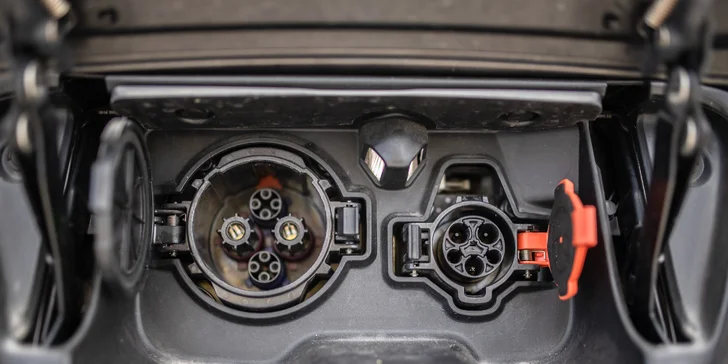 Prenájom elektromobilu Nissan LEAF na 1-7 dní bez obmedzení kilometrov a nabíjania