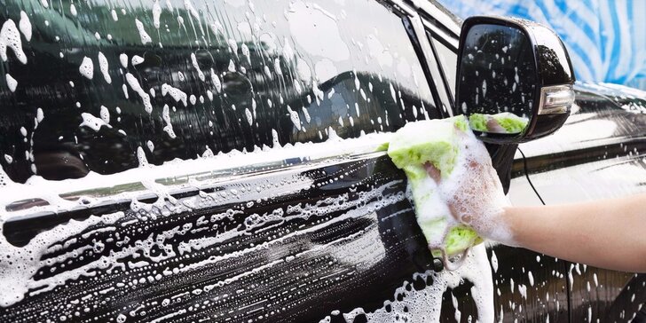 Kompletné ručné umytie auta s tepovaním, voskovaním či dezinfekcia