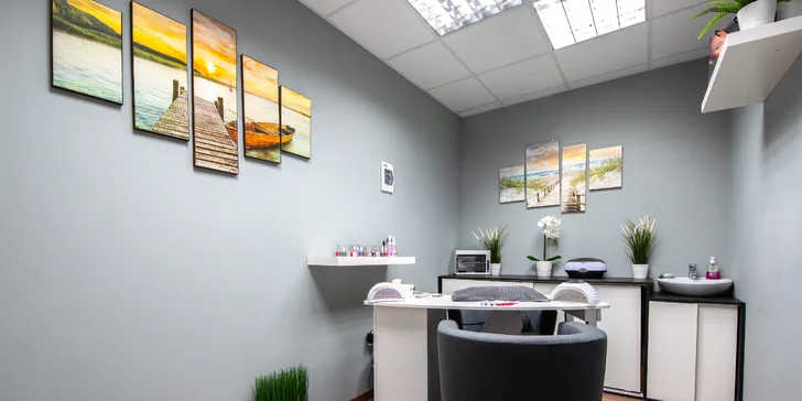 Klasická/wellness manikúra aj pedikúra + lak, gél lak či parafínový zábal
