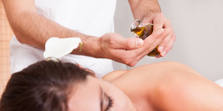 Dokonalé uvoľnenie tela na masáži alebo prístrojovej lymfodrenáži, zvukovo-svetelná terapia v cene