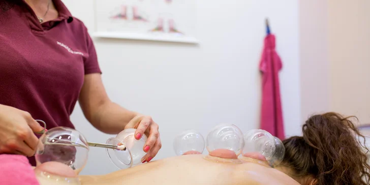 Klasická masáž chrbta, šije a rúk, bankovanie či reflexná masáž chodidiel