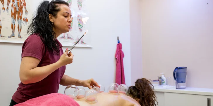 Klasická masáž chrbta, šije a rúk, bankovanie či reflexná masáž chodidiel