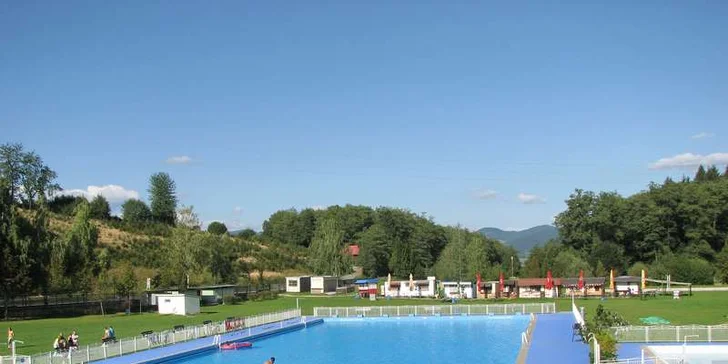 Užite si leto na Termálnom kúpalisku Stráňavy