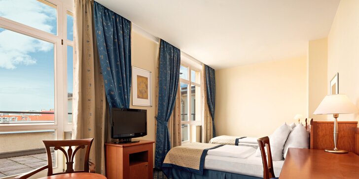 Rozprávkový pobyt v 4* hoteli na Václavskom námestí: raňajky aj večera a okružná jazda