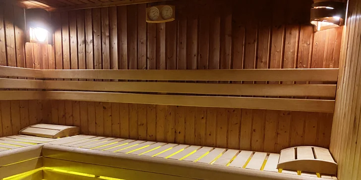 Prvotriedna dovolenka v Maďarsku: chatky alebo hotel s wellness, raňajky aj polpenzia